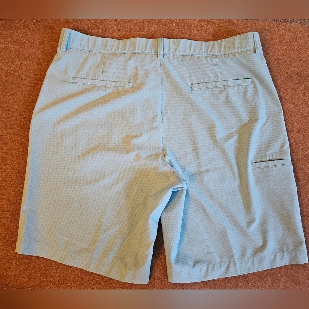 PGA Tour Golf Shorts Size 38
